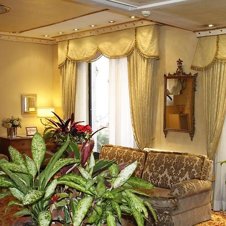 فندق سيستينا روما المظهر الخارجي الصورة