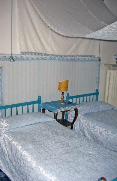 فندق سيستينا روما الغرفة الصورة